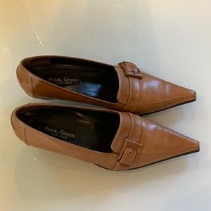 Paul Green Low Point Toe Heels Size 9 / 9.5